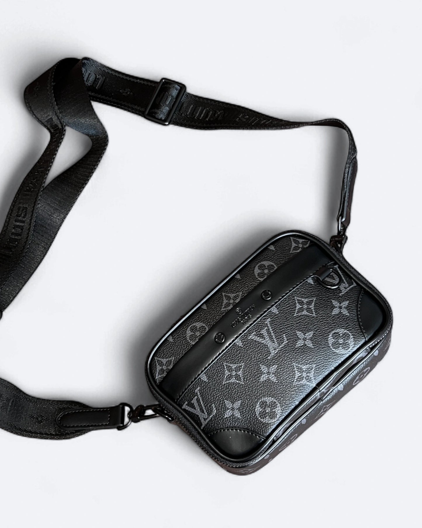 Louis Vuitton - Alpha Crossbody Bag - Black