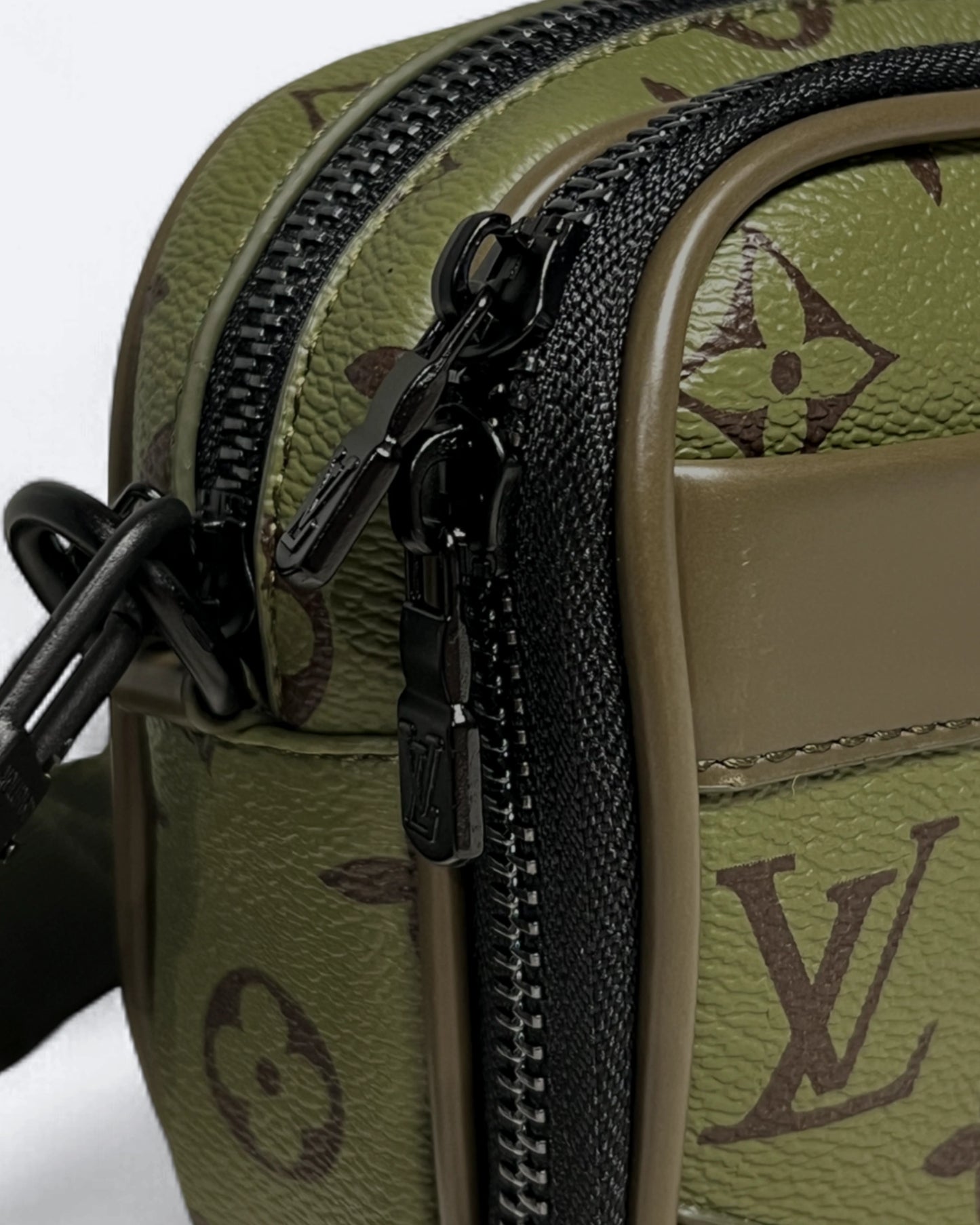 LVTN - Alpha Crossbody Bag - Green