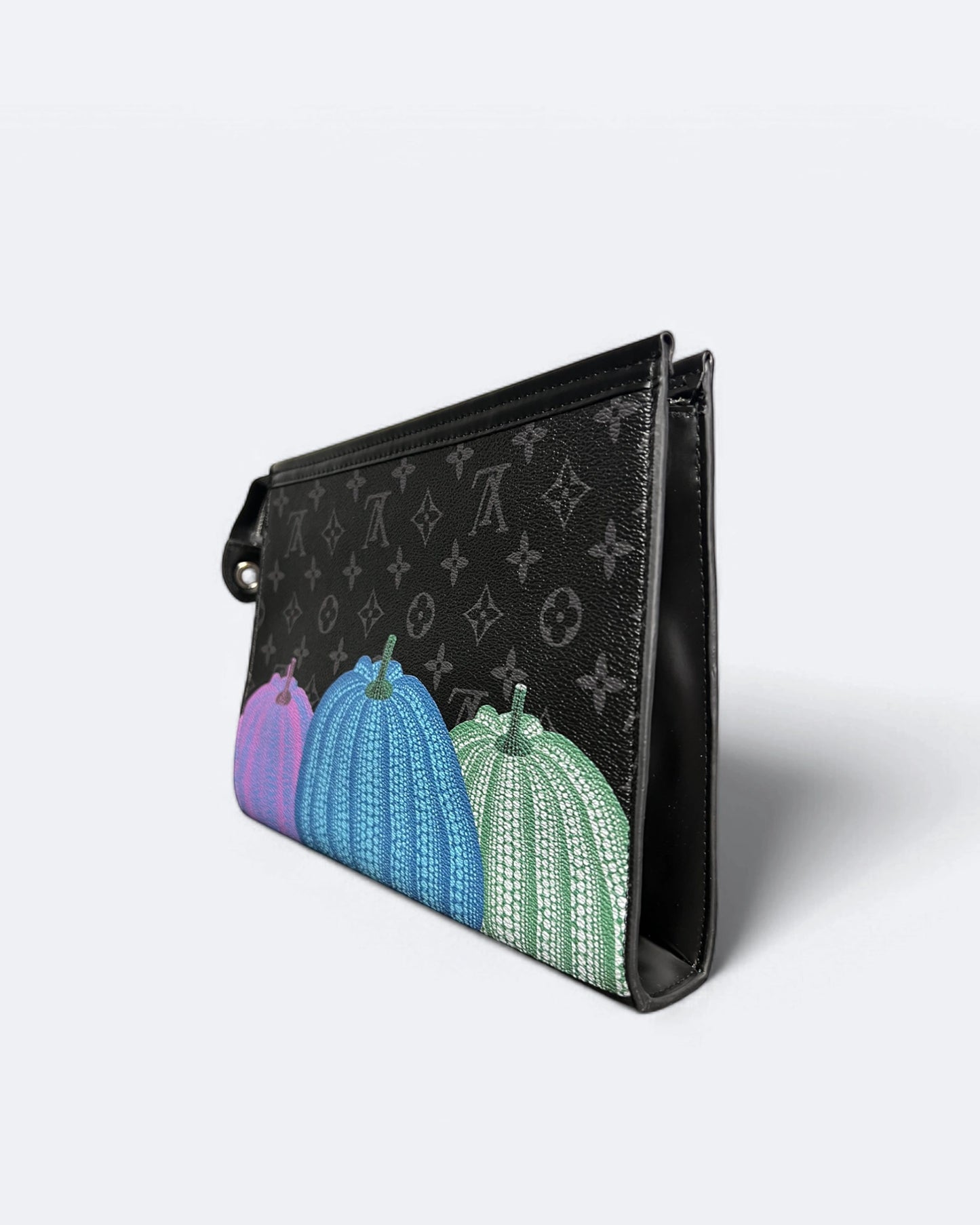 Louis Vuitton - Pumpkin Neverfull LV Clutch - Black