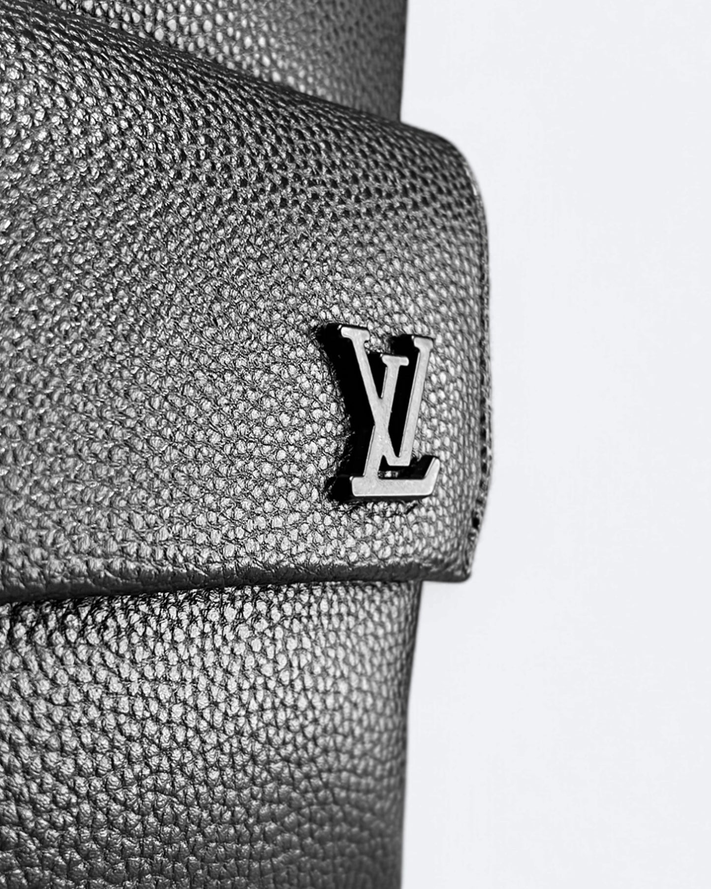 Louis Vuitton - Leather Takeoff Backpack - Black