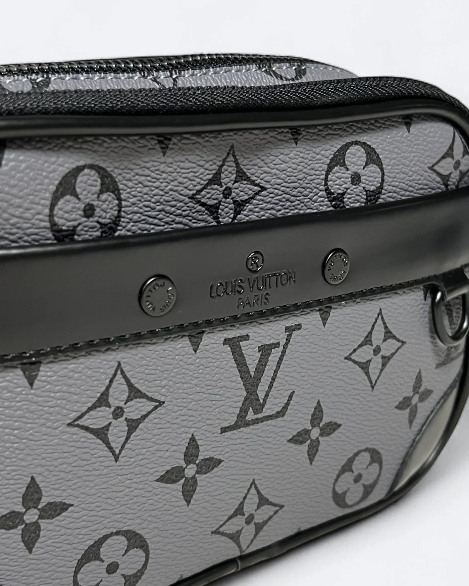 LVTN - Alpha Crossbody Bag - Gray