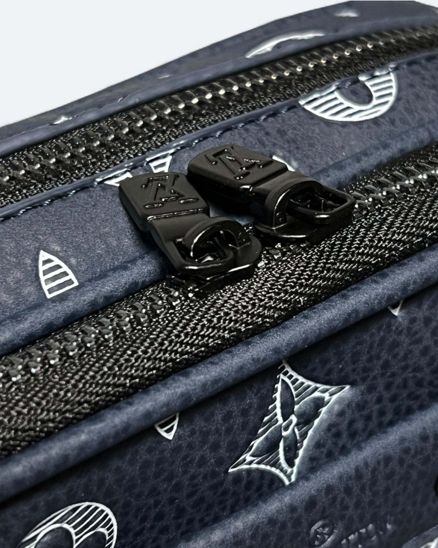 LVTN - Alpha Crossbody Bag - Dark Blue/White