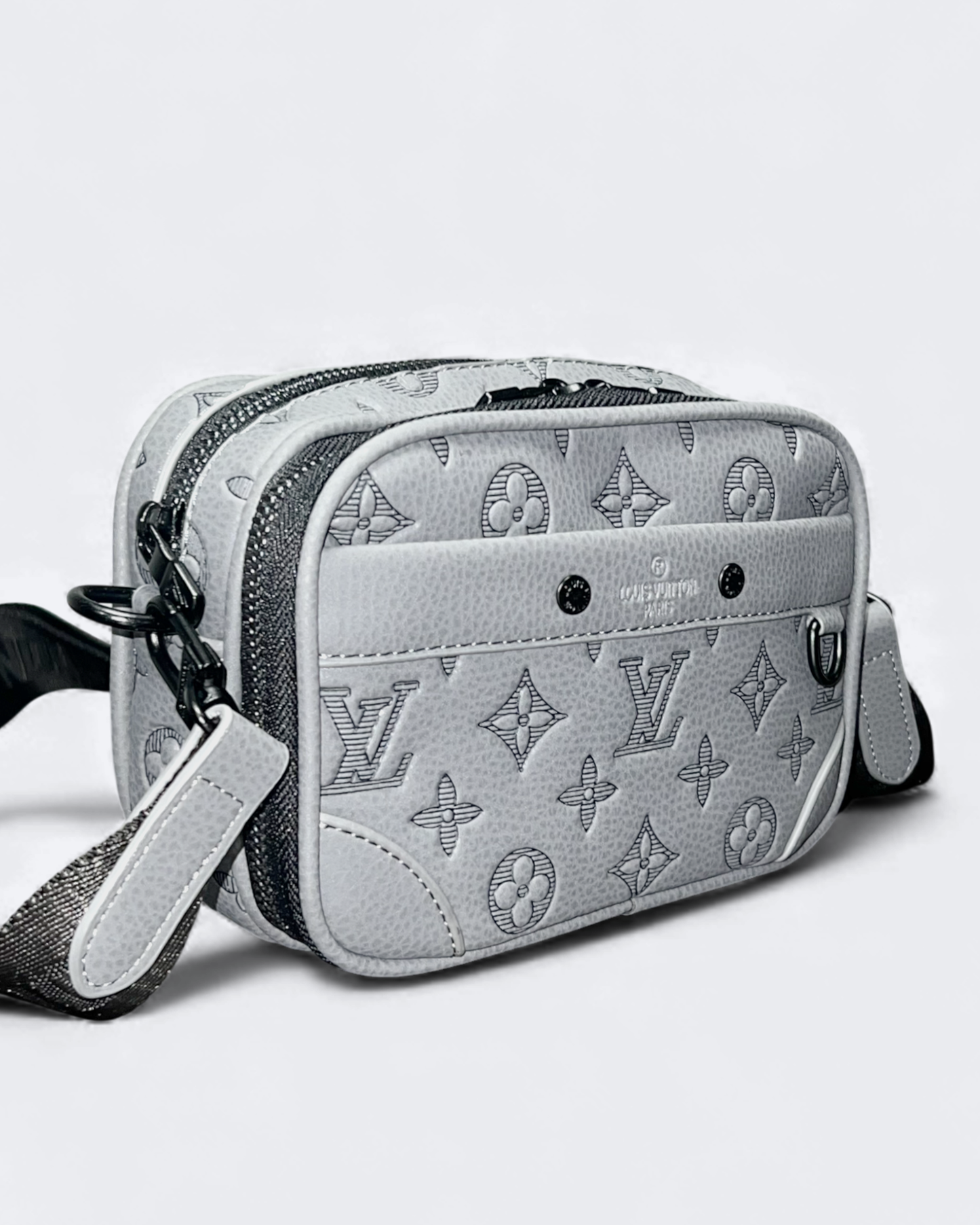 LVTN - Alpha Leather Embossed Crossbody Bag - Gray