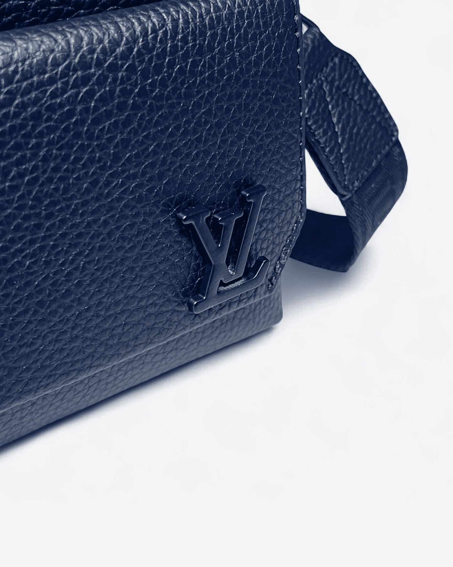 LVTN - Leather Mini Messenger Bag - Dark Blue