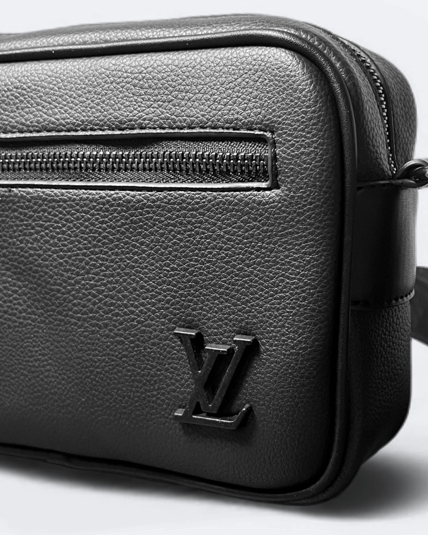LVTN - Zip Leather Crossbody Bag - Black
