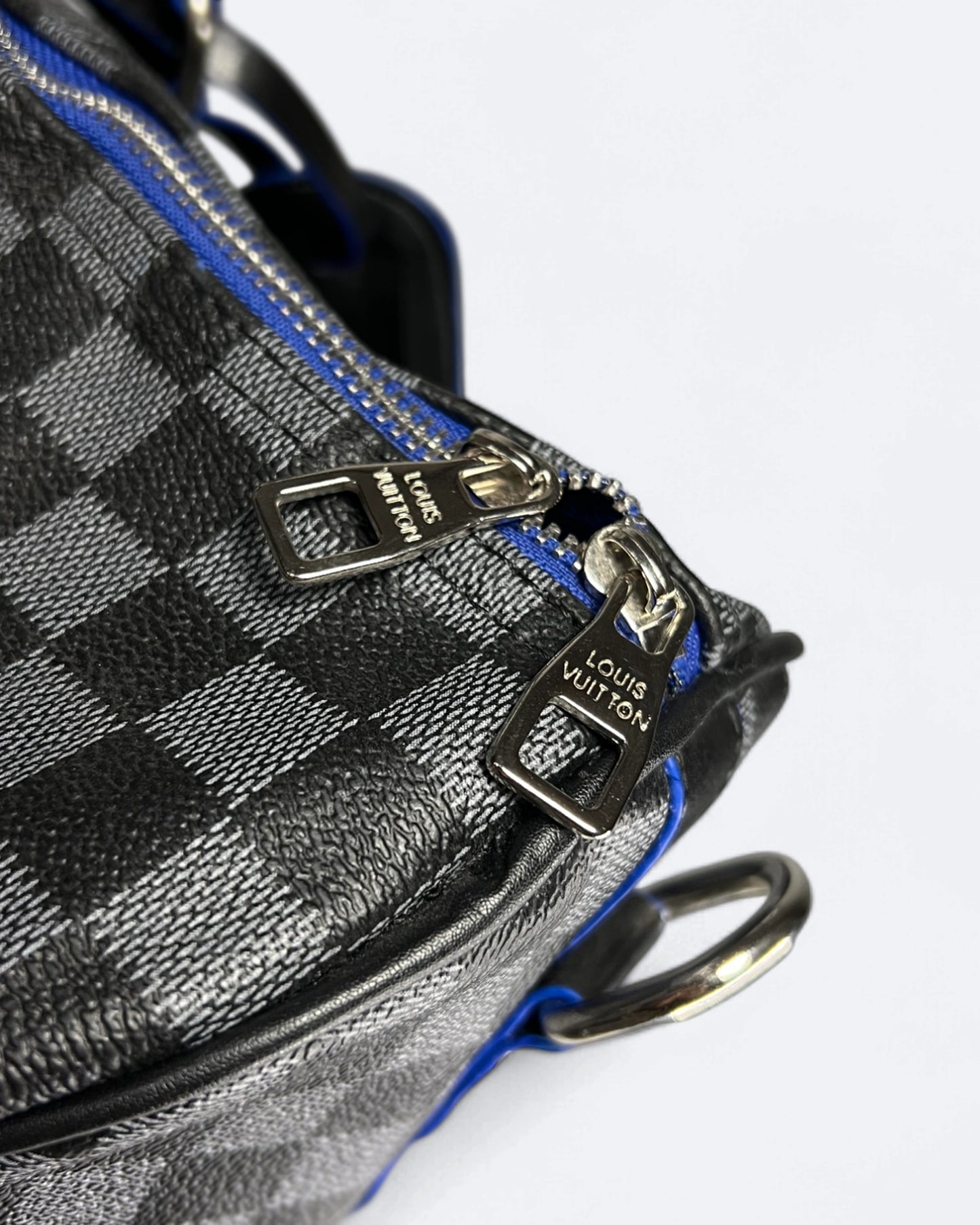 Louis Vuitton - Damier Duffle Bag - Black