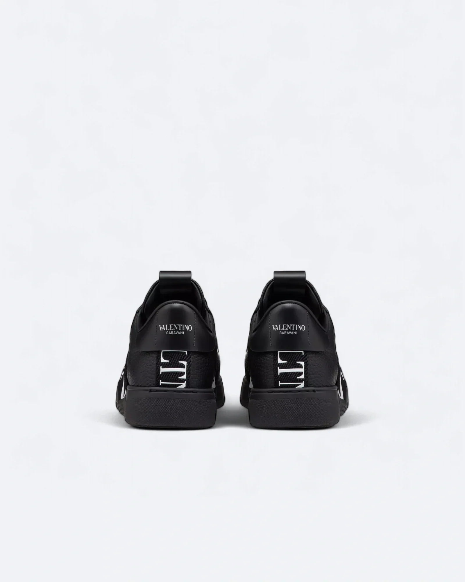 Valentino - Low-Top Calfskin Vl7N Sneakers - Black